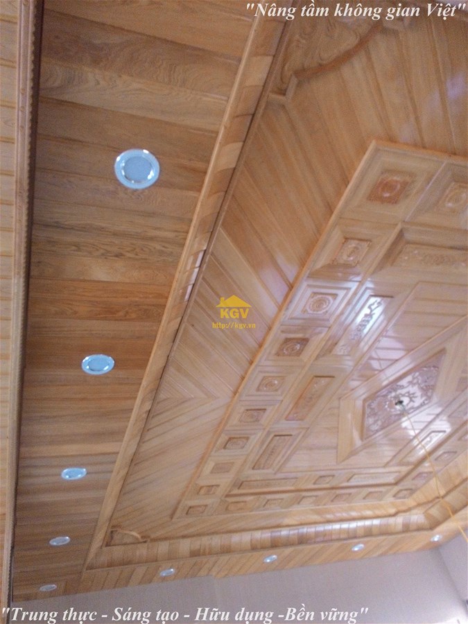 Thi công trần gỗ Pơmu tại Thanh Xuân